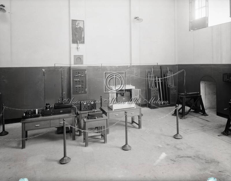 Macchinari esposti in laboratorio sperimentale